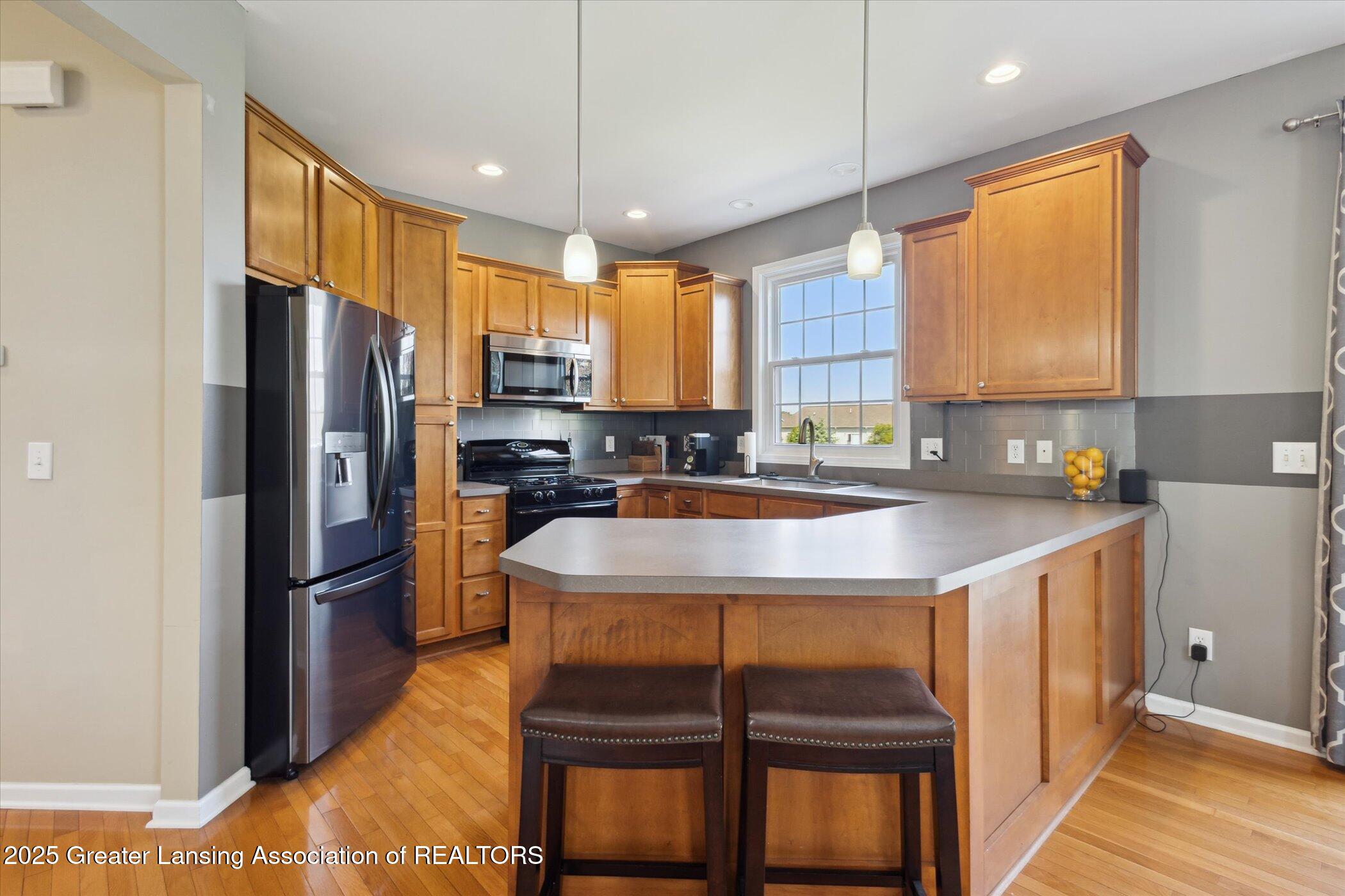 East Lansing, Michigan 48823, United States, 3 Bedrooms Bedrooms, ,3 BathroomsBathrooms,Residential,Pending,144687