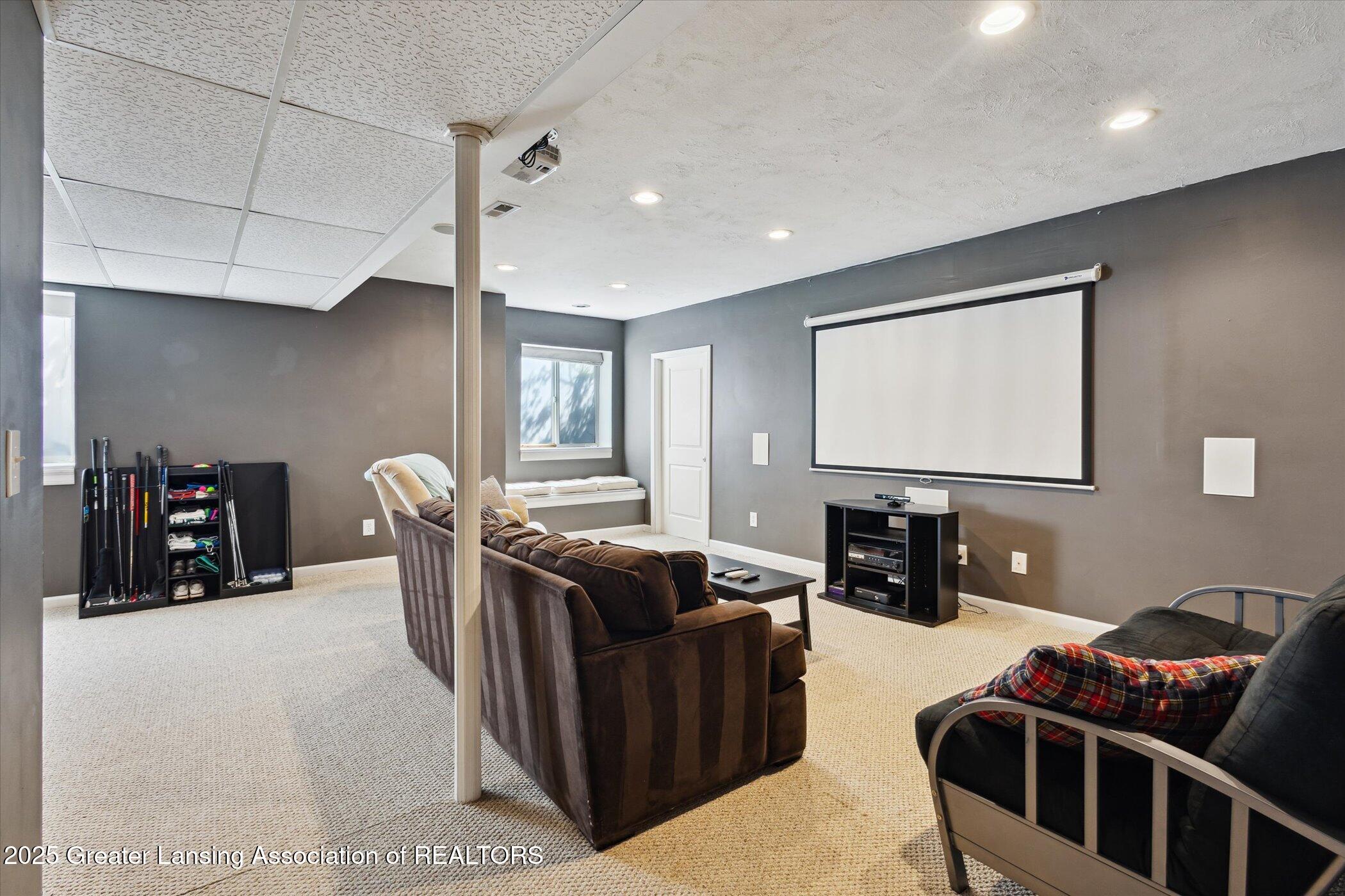 East Lansing, Michigan 48823, United States, 3 Bedrooms Bedrooms, ,3 BathroomsBathrooms,Residential,Pending,144687