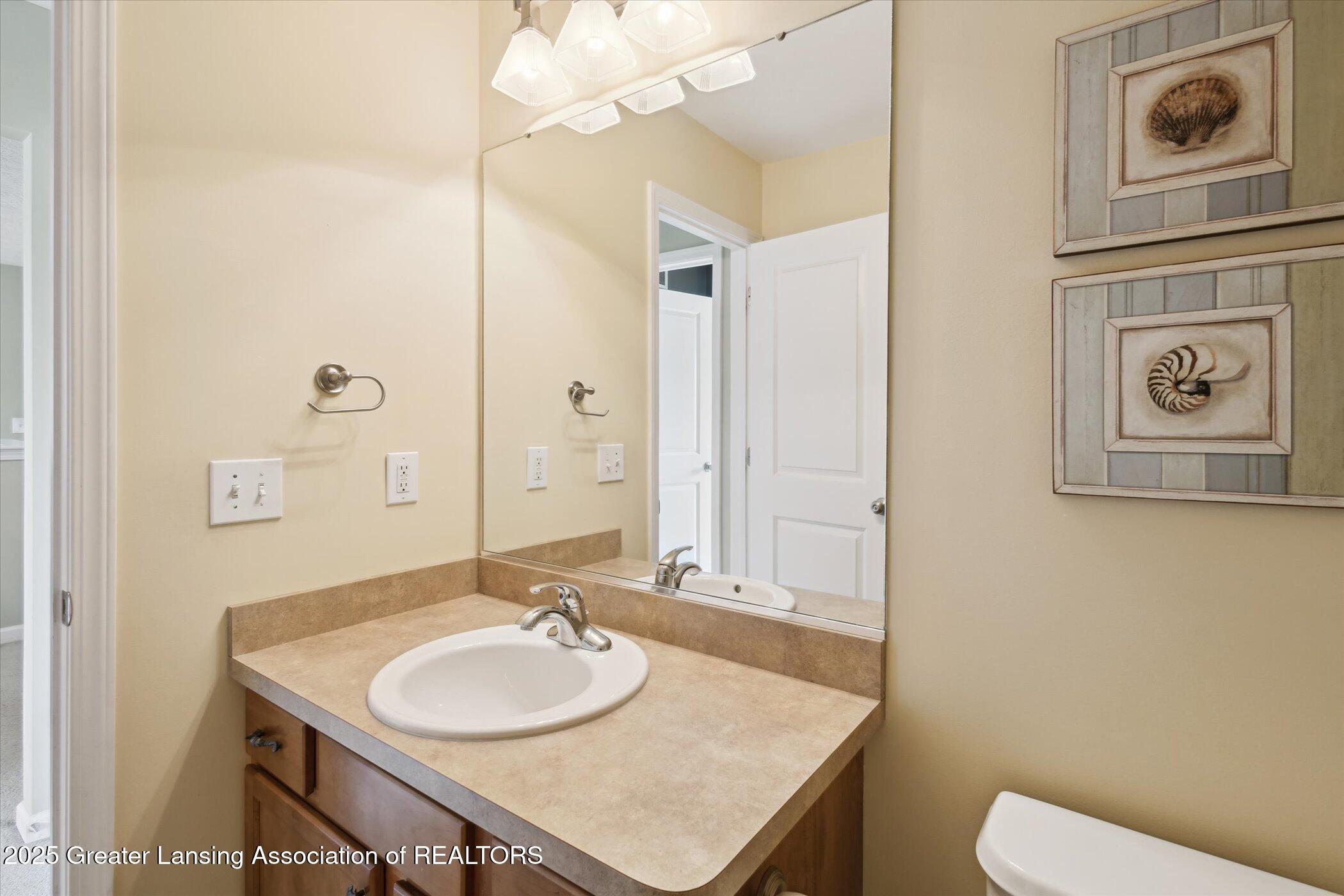 East Lansing, Michigan 48823, United States, 3 Bedrooms Bedrooms, ,3 BathroomsBathrooms,Residential,Pending,144687