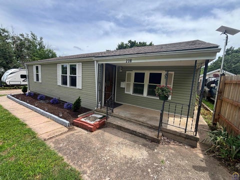 Tiny photo for 238 W 11th St, Florence, KS 66851 (MLS # 244921)
