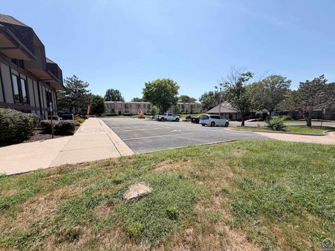 Tiny photo for 2914 SW Plass Ct #4th Floor Loft, Topeka, KS 66611 (MLS # 246201)