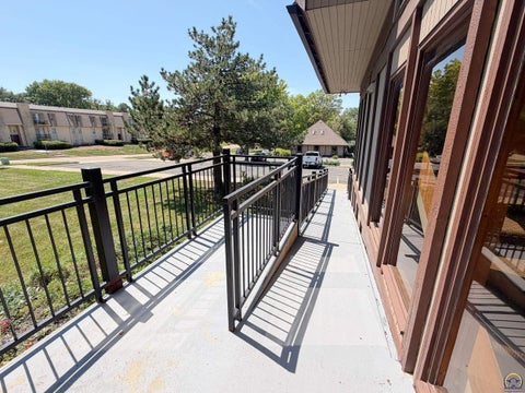 Tiny photo for 2914 SW Plass Ct #4th Floor Loft, Topeka, KS 66611 (MLS # 246201)