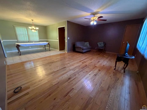 Tiny photo for 1007 Whittier St, Emporia, KS 66801 (MLS # 246920)