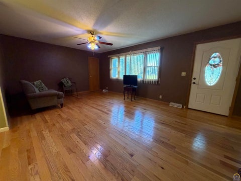 Tiny photo for 1007 Whittier St, Emporia, KS 66801 (MLS # 246920)