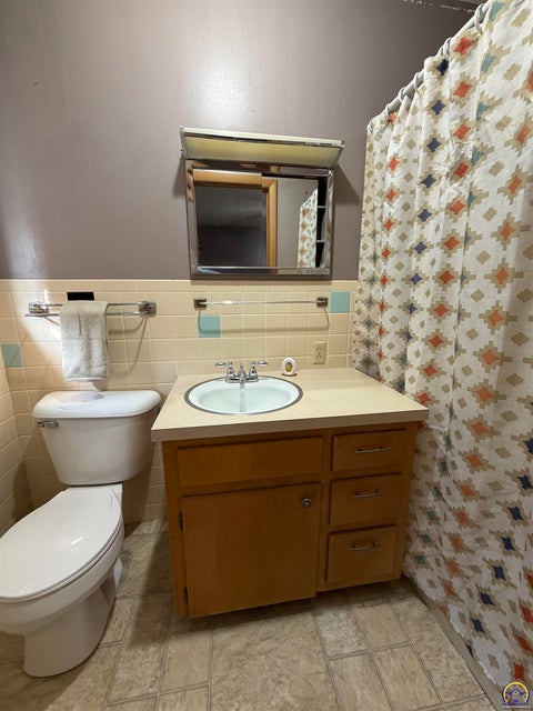 Tiny photo for 1007 Whittier St, Emporia, KS 66801 (MLS # 246920)