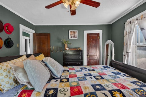 Tiny photo for 726 SW Buchanan St, Topeka, KS 66606 (MLS # 246865)