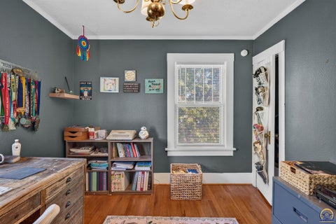 Tiny photo for 726 SW Buchanan St, Topeka, KS 66606 (MLS # 246865)