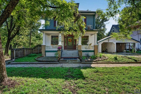 Tiny photo for 726 SW Buchanan St, Topeka, KS 66606 (MLS # 246865)