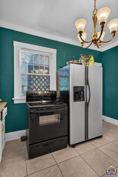Tiny photo for 726 SW Buchanan St, Topeka, KS 66606 (MLS # 246865)