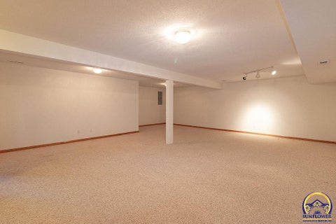Tiny photo for 2829 SW Blue Stem Dr, Topeka, KS 66614 (MLS # 245682)