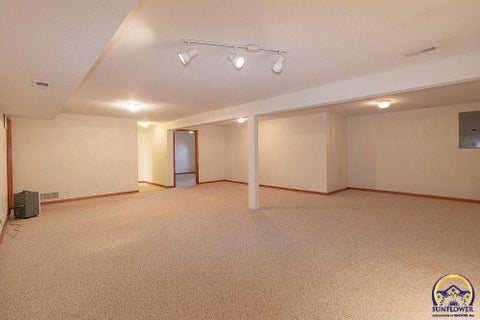 Tiny photo for 2829 SW Blue Stem Dr, Topeka, KS 66614 (MLS # 245682)