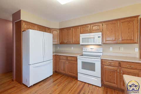 Tiny photo for 2829 SW Blue Stem Dr, Topeka, KS 66614 (MLS # 245682)