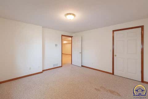 Tiny photo for 2829 SW Blue Stem Dr, Topeka, KS 66614 (MLS # 245682)