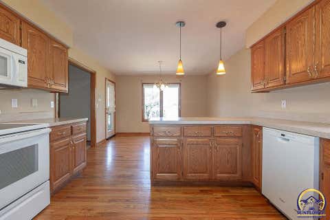 Tiny photo for 2829 SW Blue Stem Dr, Topeka, KS 66614 (MLS # 245682)