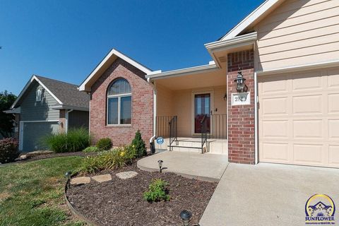Tiny photo for 2829 SW Blue Stem Dr, Topeka, KS 66614 (MLS # 245682)