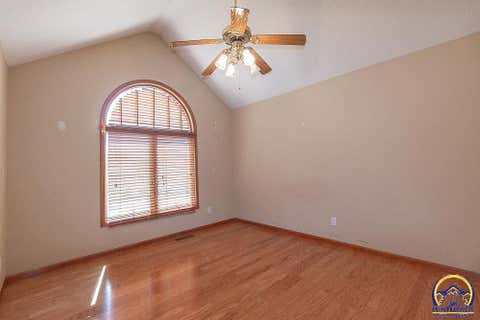 Tiny photo for 2829 SW Blue Stem Dr, Topeka, KS 66614 (MLS # 245682)