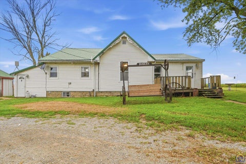 Tiny photo for 7848 Osage Rd, Atchison, KS 66002 (MLS # 246742)