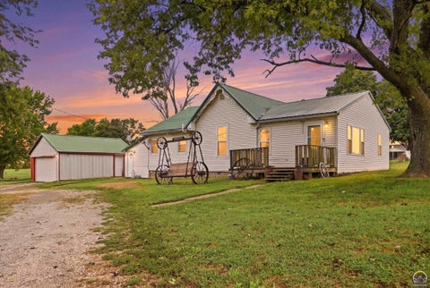 Tiny photo for 7848 Osage Rd, Atchison, KS 66002 (MLS # 246742)