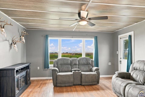 Tiny photo for 7848 Osage Rd, Atchison, KS 66002 (MLS # 246742)