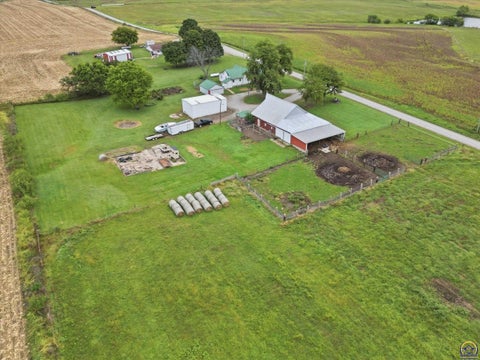 Tiny photo for 7848 Osage Rd, Atchison, KS 66002 (MLS # 246742)