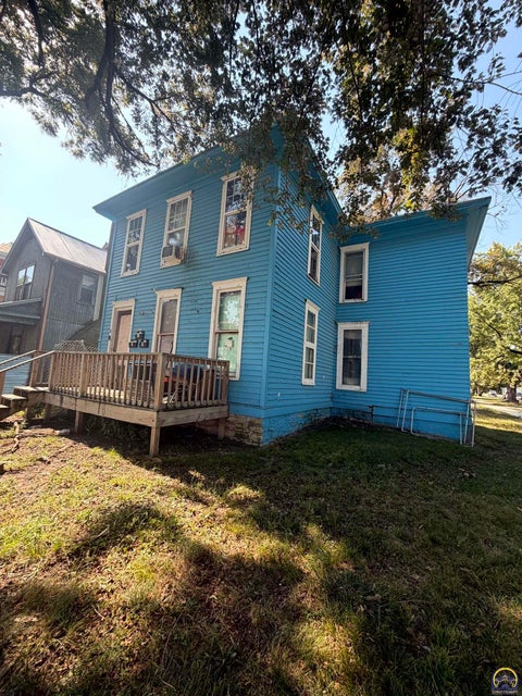 Photo of 921 SW 10th Ave, Topeka, KS 66604 (MLS # 246304)