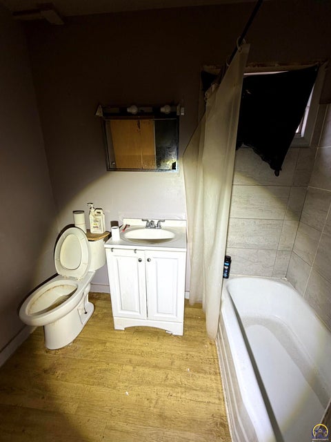 Tiny photo for 921 SW 10th Ave, Topeka, KS 66604 (MLS # 246304)
