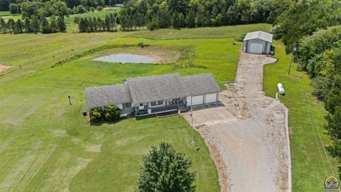 Tiny photo for 3881 E 117th St, Carbondale, KS 66414 (MLS # 246085)