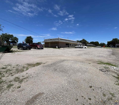 Tiny photo for 1425 W Central Ave, El Dorado, KS 67042 (MLS # 245107)
