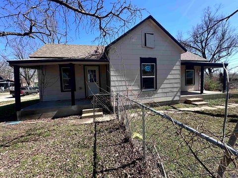 Tiny photo for 545 NE Sardou Ave, Topeka, KS 66608 (MLS # 244200)