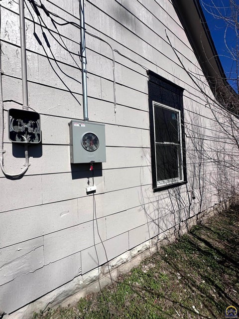 Tiny photo for 545 NE Sardou Ave, Topeka, KS 66608 (MLS # 244200)