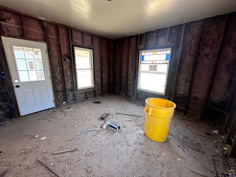 Tiny photo for 545 NE Sardou Ave, Topeka, KS 66608 (MLS # 244200)