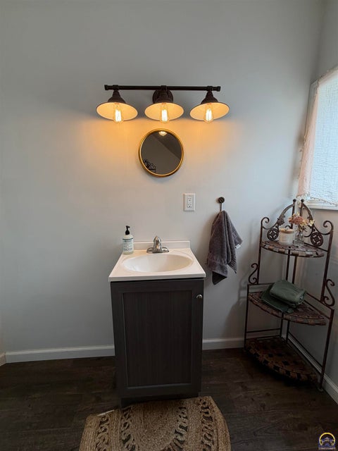 Tiny photo for 505 Pottawatomie St, Hiawatha, KS 66434 (MLS # 243686)