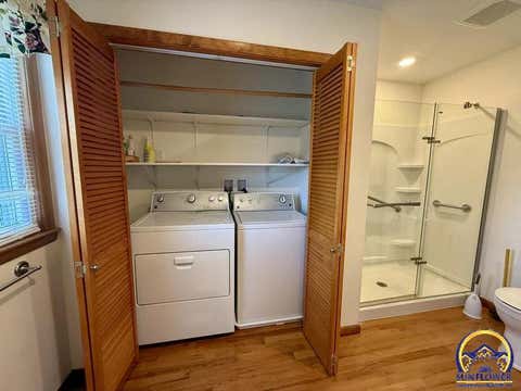 Tiny photo for 306 Osage Ave, Hiawatha, KS 66434 (MLS # 244328)
