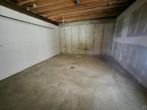 Tiny photo for 13232 178th Rd, Mayetta, KS 66509 (MLS # 244124)