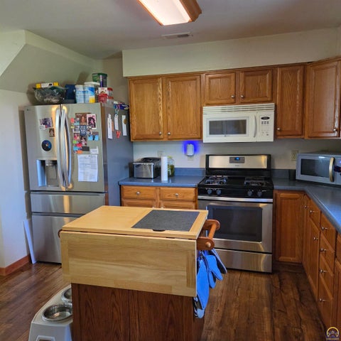 Tiny photo for 5655 94th St, Meriden, KS 66512 (MLS # 245973)