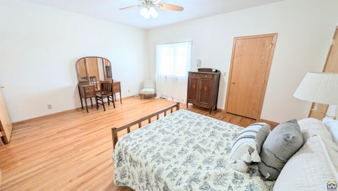 Tiny photo for 2580 YY Road, Emporia, KS 66801 (MLS # 244306)