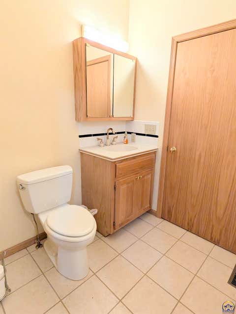 Tiny photo for 2580 YY Road, Emporia, KS 66801 (MLS # 244306)