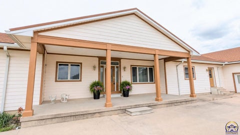Tiny photo for 2580 YY Road, Emporia, KS 66801 (MLS # 244306)