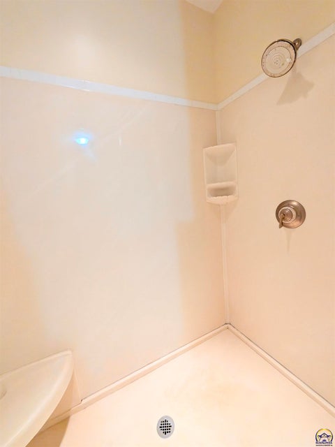 Tiny photo for 2580 YY Road, Emporia, KS 66801 (MLS # 244306)