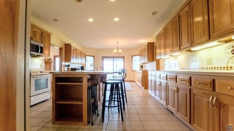Tiny photo for 2580 YY Road, Emporia, KS 66801 (MLS # 244306)