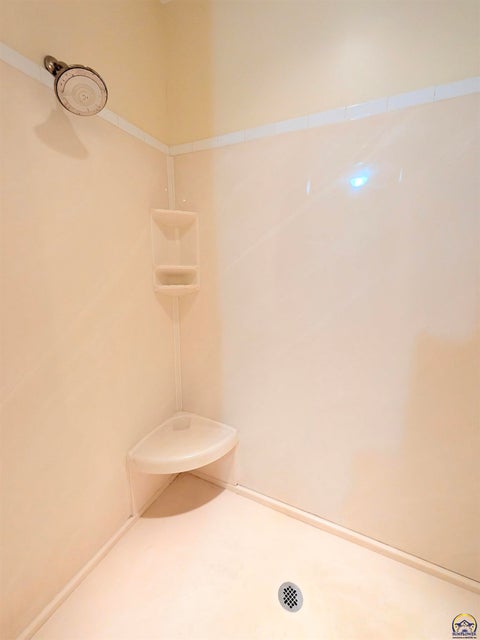 Tiny photo for 2580 YY Road, Emporia, KS 66801 (MLS # 244306)