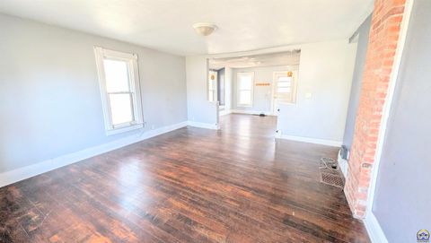 Tiny photo for 303 Chick St, Council Grove, KS 66846 (MLS # 243664)