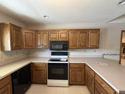 Tiny photo for 3400 SE 23rd Ter, Topeka, KS 66605 (MLS # 246734)