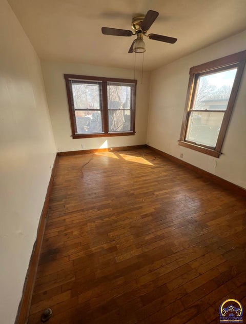Tiny photo for 812 SW 6th Ave #814 SW 6th Ave, Topeka, KS 66603 (MLS # 246179)