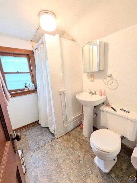 Tiny photo for 708 Union St, Emporia, KS 66801 (MLS # 246117)
