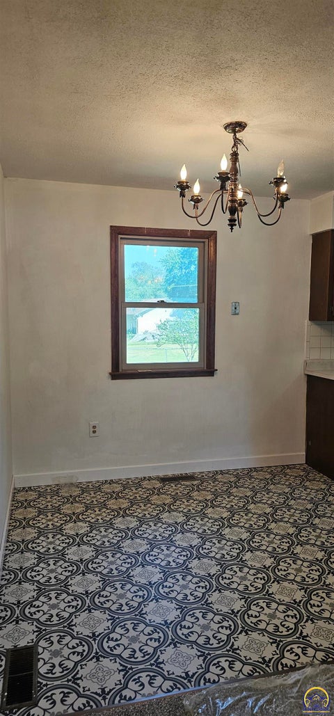 Tiny photo for 506 W North St, Carbondale, KS 66414 (MLS # 246714)