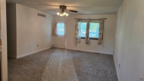 Tiny photo for 506 W North St, Carbondale, KS 66414 (MLS # 246714)