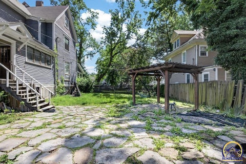 Tiny photo for 1501 SW Mulvane St, Topeka, KS 66604 (MLS # 244565)