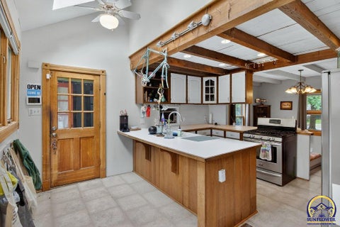 Tiny photo for 1501 SW Mulvane St, Topeka, KS 66604 (MLS # 244565)