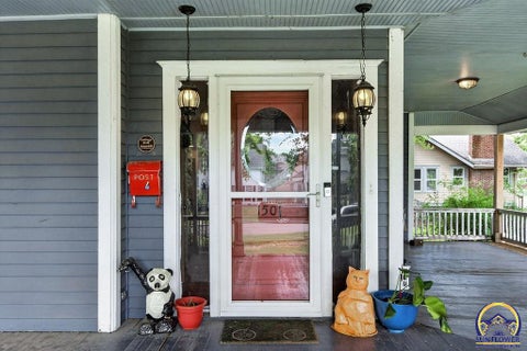 Tiny photo for 1501 SW Mulvane St, Topeka, KS 66604 (MLS # 244565)